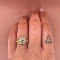 round-diamond-band-contour-wedding-band