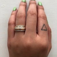 half-baquette-diamond-stackable-wedding-band,half-petite-diamond-baguette-band