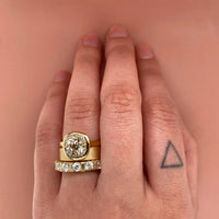 leo-band,marisol-band-alternating-baguette-and-round-diamond-half-band