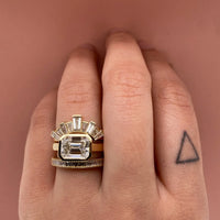 jayne-band-tapered-baguette-diamond-contour,baguette-milgrain-halw-way-diamond-band