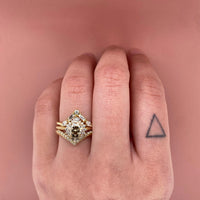 yana-band,valeria-band-v-shape-diamond-band-ribbon-like-effect