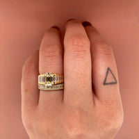 horizontal-baguette-round-diamond-wide-band