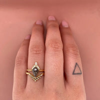 lyra-band-north-to-south-set-baguette-diamond-contour-band