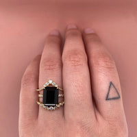 v-shaped-contour-diamond-band,round-diamond-band-contour-wedding-band