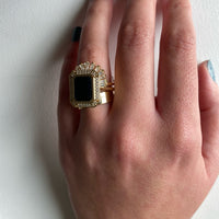 tapered-baguette-contour-nesting-band,conte-band-polished-5-mm-band-with-engraving