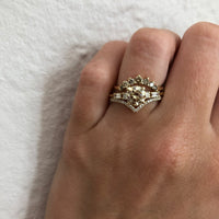 champagne-diamond-celine-band,dainty-v-shaped-diamond-contour-band