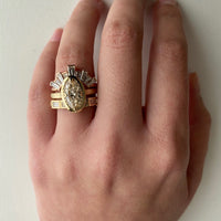 jayne-band-tapered-baguette-diamond-contour,aja-band-bezel-set-baguette-half-band