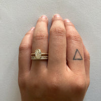 horizontal-baguette-round-diamond-wide-band