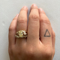 wave-like-contour-diamond-nesting-band,super-asiah-band-cluster-marquise-round-diamond-stackable-wedding-band