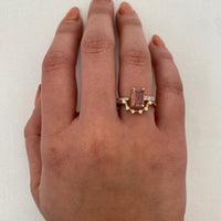 reeve-band-diamond-contour-band-curved-with-negative-space