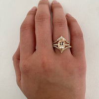 v-shaped-contour-diamond-band,esa-band-contour-v-shaped-diamond-wedding-band