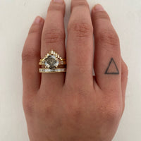 lyra-band-north-to-south-set-baguette-diamond-contour-band,baguette-milgrain-halw-way-diamond-band