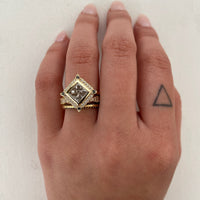 aliz-band-ripple-effect-baguette-diamond-open-band,black-diamond-mckenna-band