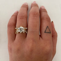 cielo-band-baguette-diamond,half-baquette-diamond-stackable-wedding-band,crown-inspired-diamond-band