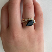 wave-like-contour-diamond-nesting-band