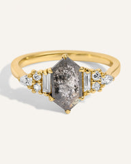 Lara Ring