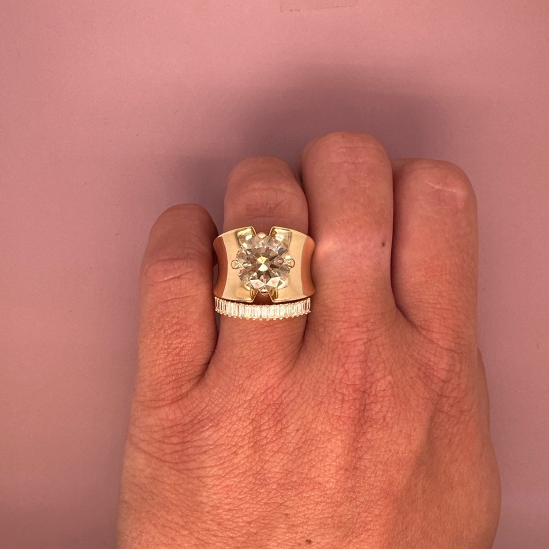 jennings-band-baguette-diamond-shared-prong