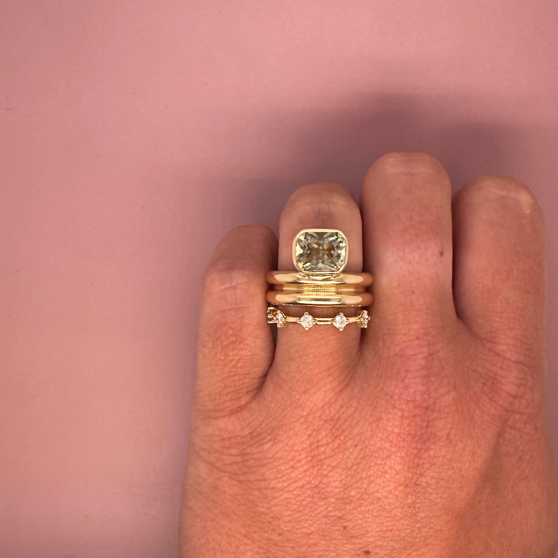 noemi-band-wedding-diamonds-gold