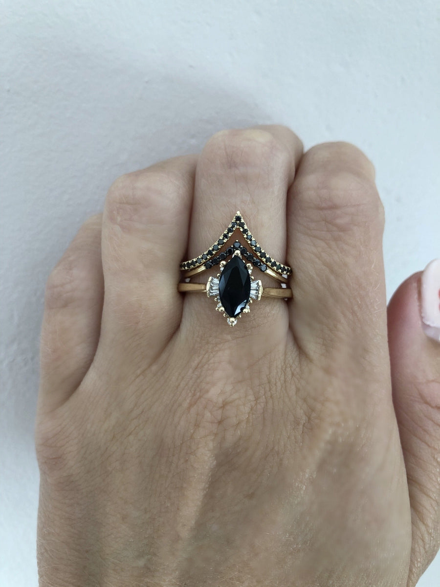 black-esa-band-v-shaped-contour-black-diamond-band,black-rhodium-plated-black-diamond-alternative-bridal-contour-wedding-band
